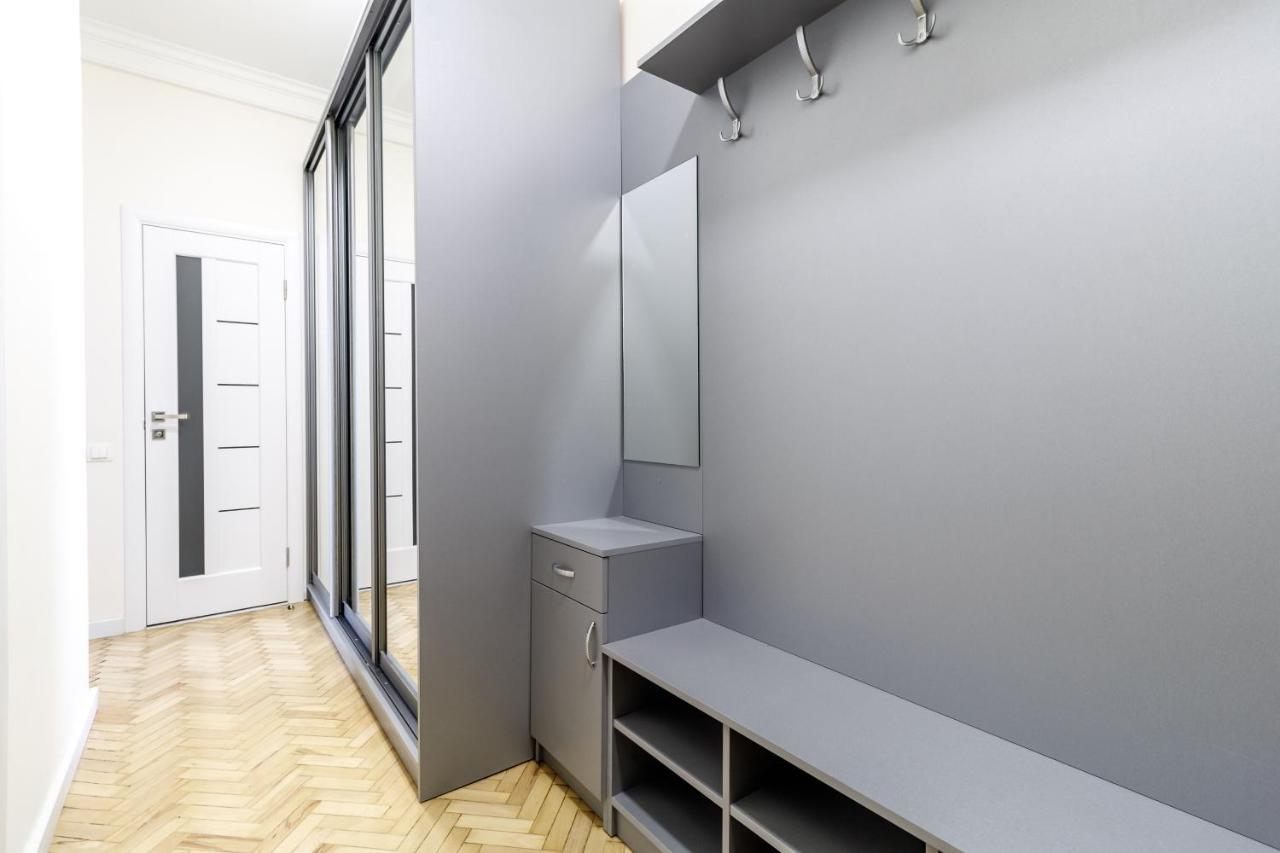 Inshiapartments On Liberty Avenue Lviv Extérieur photo